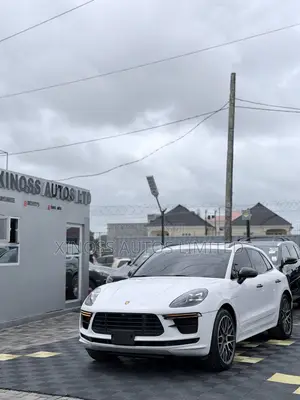 Porsche Macan Turbo 2021 White