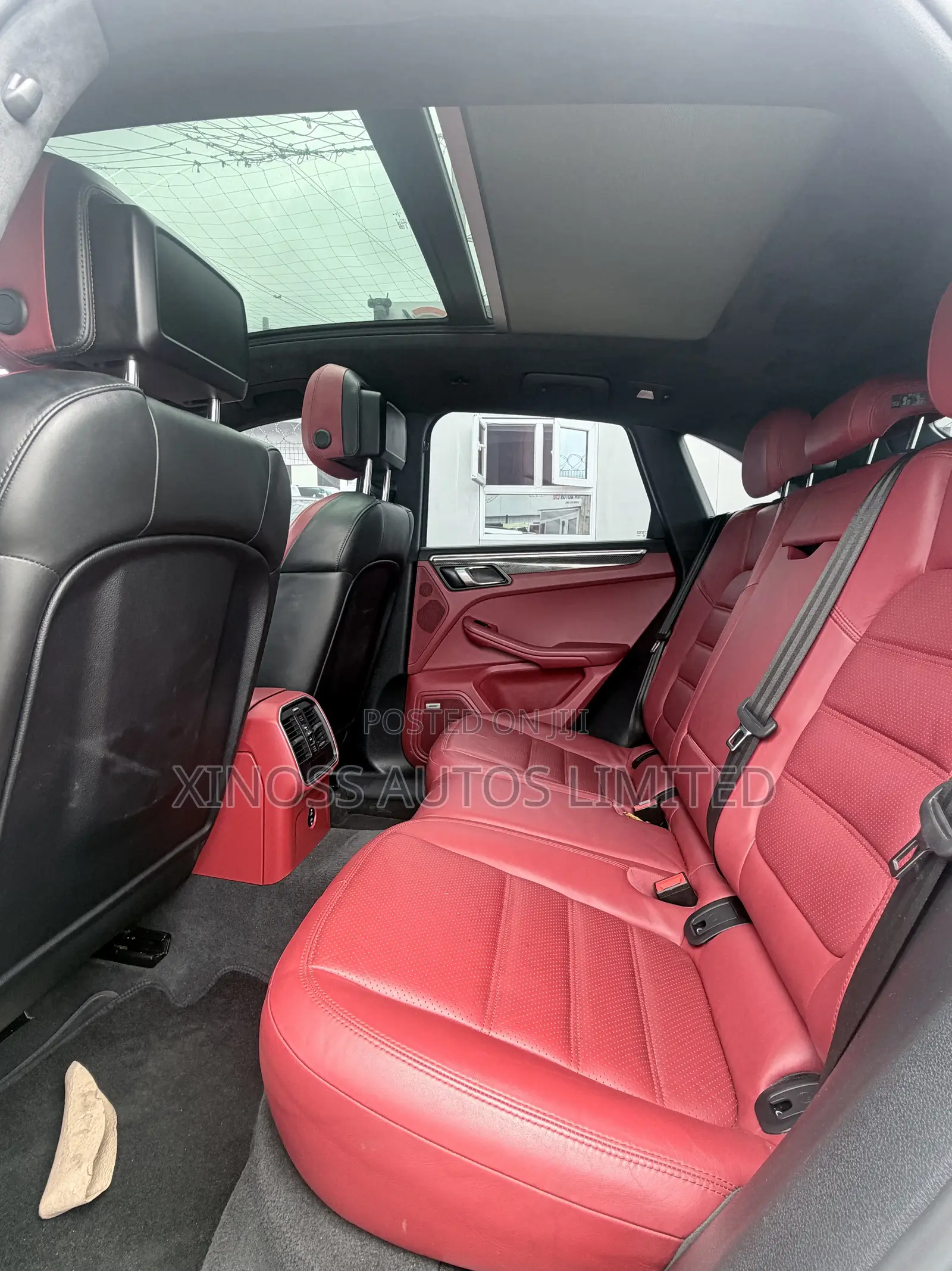 Porsche Macan Turbo 2021 White