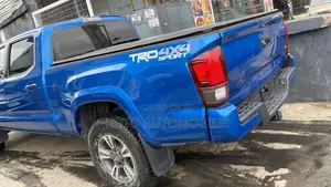 Toyota Tacoma TRD Sport 2018 Blue