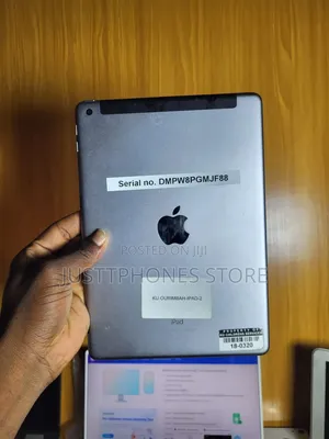 Apple iPad 9.7 32 GB Silver