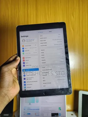 Apple iPad 9.7 32 GB Silver