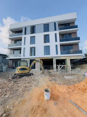 3bdrm Apartment in Ikeja GRA for sale