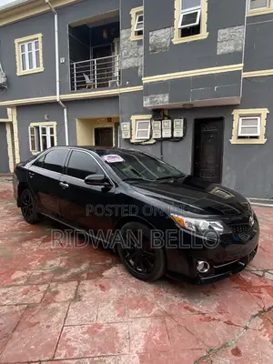 Toyota Camry XLE 4dr Sedan (2.5L 4cyl 6A) 2013 Black