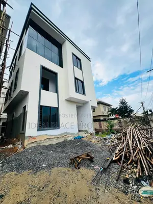 5bdrm Duplex in Adeniyi Jones for sale