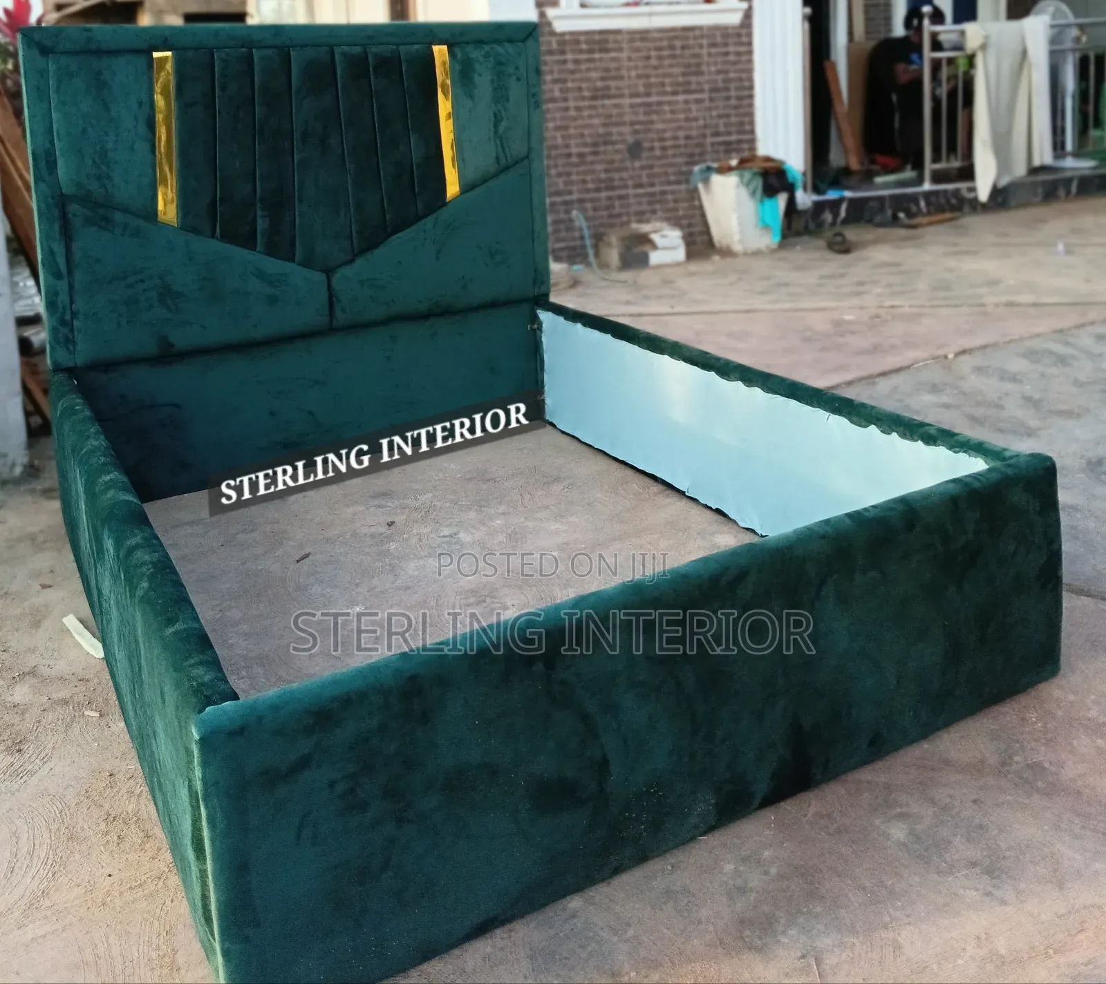 Padded Bedframe 41⁄2 by 6