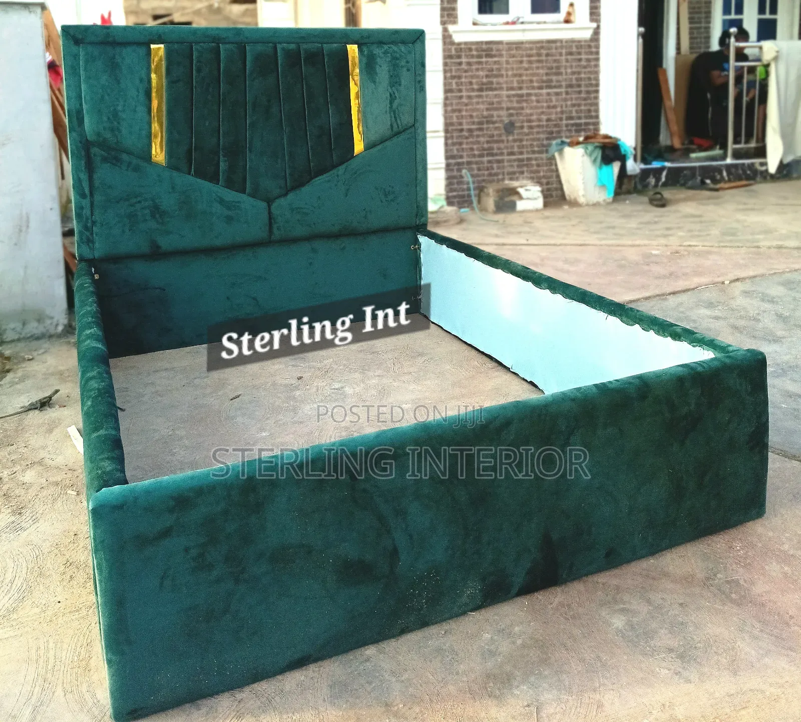 Padded Bedframe 41⁄2 by 6