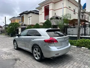Toyota Venza Limited 2011 Silver