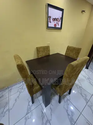 4 Sitter Dining Table