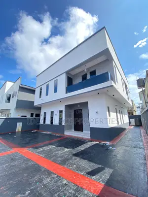 5bdrm Duplex in Sangotedo for sale