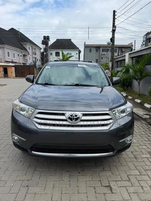 Toyota Highlander 2013 Gray