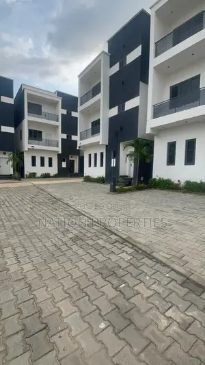4bdrm Duplex in Kado for sale