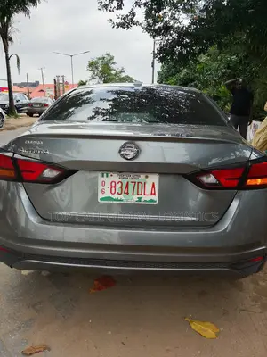 Nissan Altima 2019 Gray