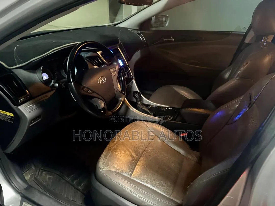 Hyundai Sonata 2013 Silver