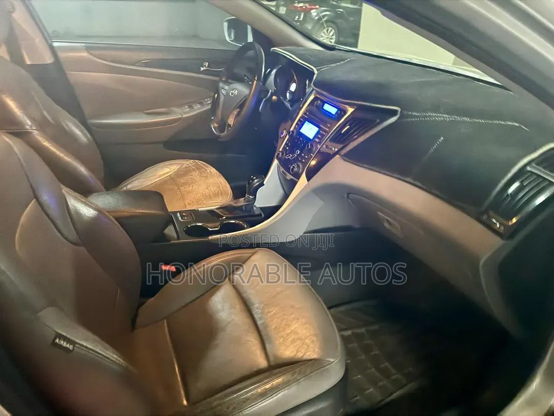 Hyundai Sonata 2013 Silver