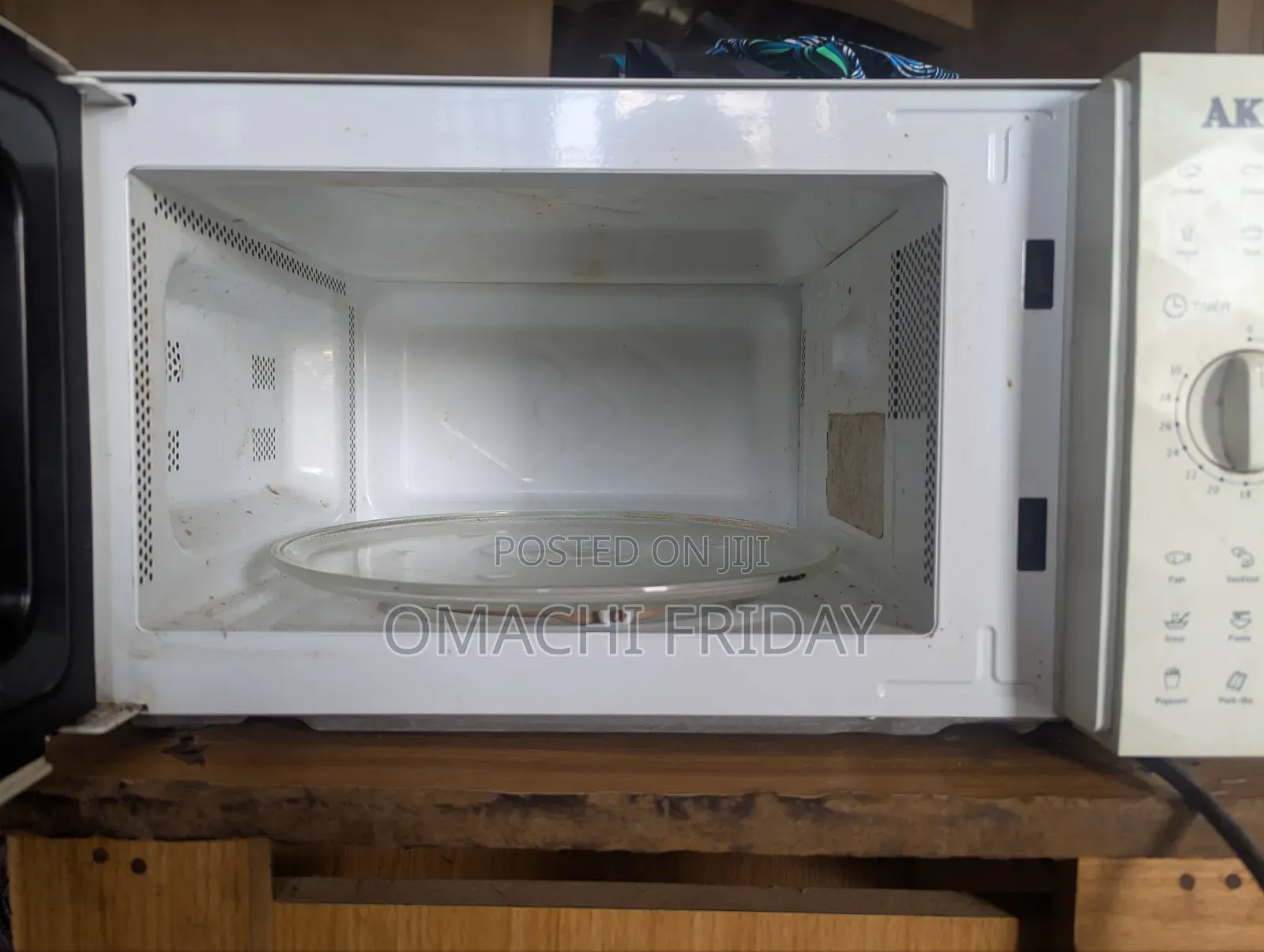 Akai Microwave