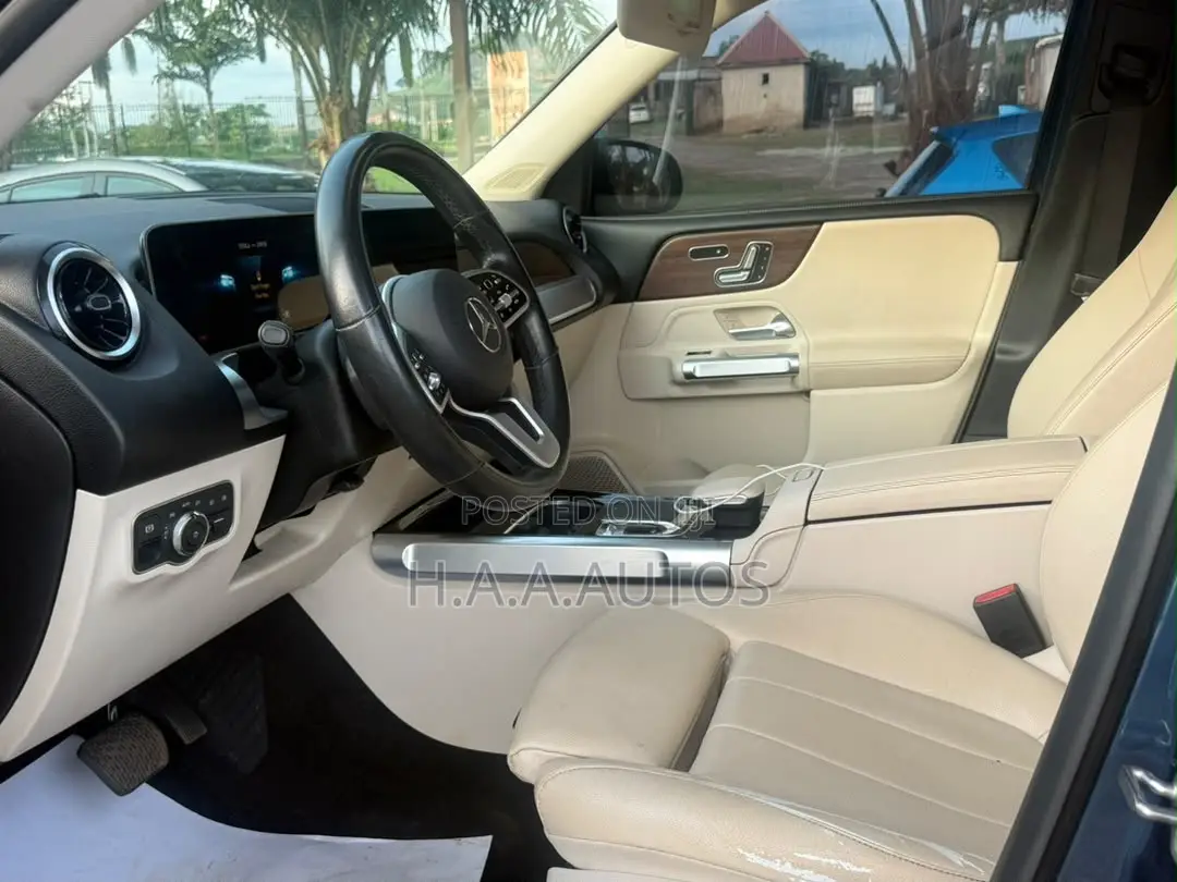 Mercedes-Benz GLB-Class GLB 250 4MATIC 2020 Blue