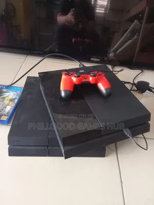 PS4 Phat With 6 Games and 2 Pads.