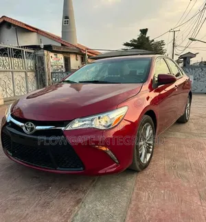 Toyota Camry SE 4dr Sedan (2.5L 4cyl 6A) 2015 Burgundy