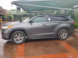 Toyota Highlander Limited 4dr SUV (3.5L 6cyl 6A) 2015 Gray