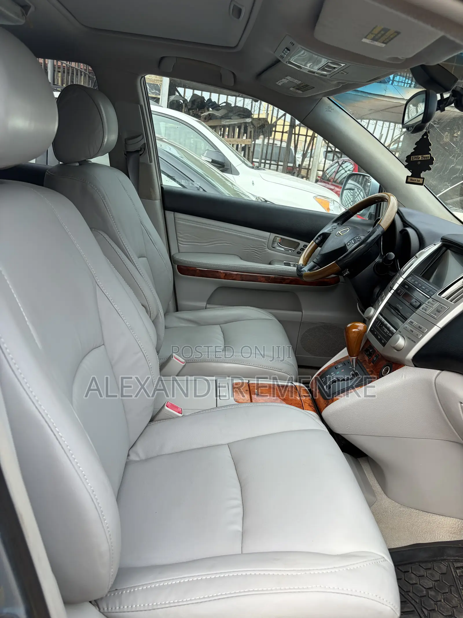 Lexus RX 2005