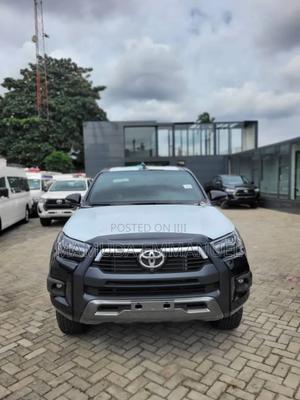 New Toyota Hilux 2024 Black