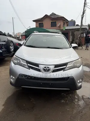 Toyota RAV4 2013 Silver