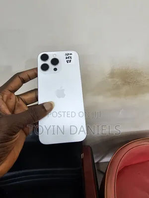 Apple iPhone 16 Pro Max 256 GB White