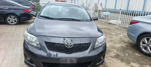 Toyota Corolla LE 4dr Sedan (1.8L 4 cyl 4A) 2009 Gray