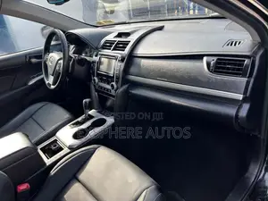 Toyota Camry SE 4dr Sedan (2.5L 4cyl 6A) 2014 Black
