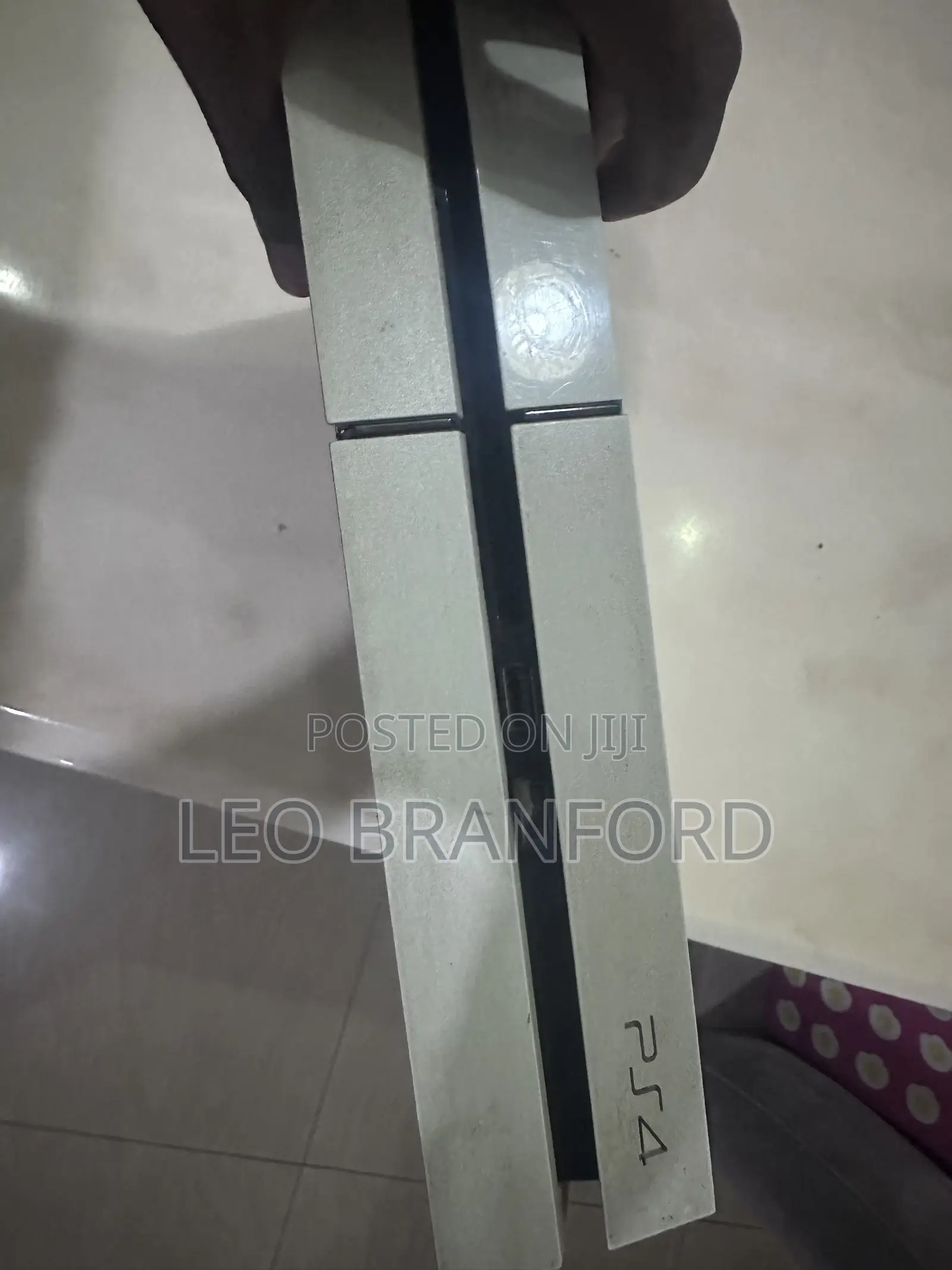 Ps4 Console + 1controller