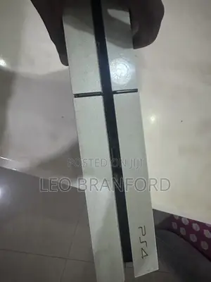 Ps4 Console + 1controller