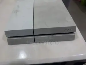 Ps4 Console + 1controller