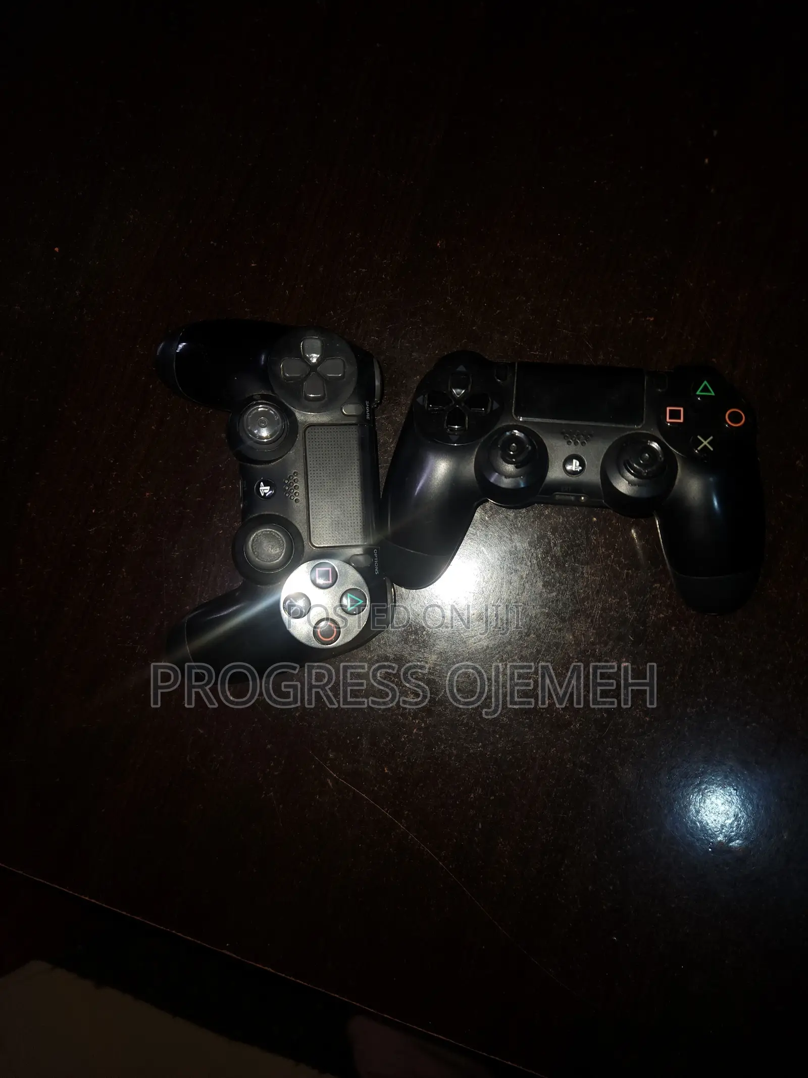 Play Station 4 Slim