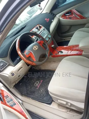Toyota Camry 2010
