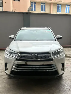 Toyota Highlander XLE 2019 White