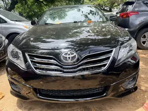 Toyota Camry SE 4dr Sedan (2.5L 4cyl 6AM) 2010 Black