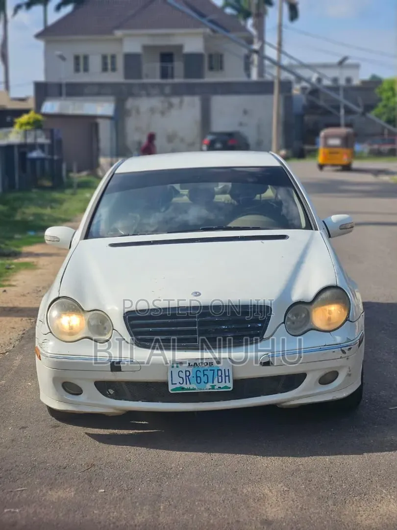 Mercedes-Benz C230 2006 White