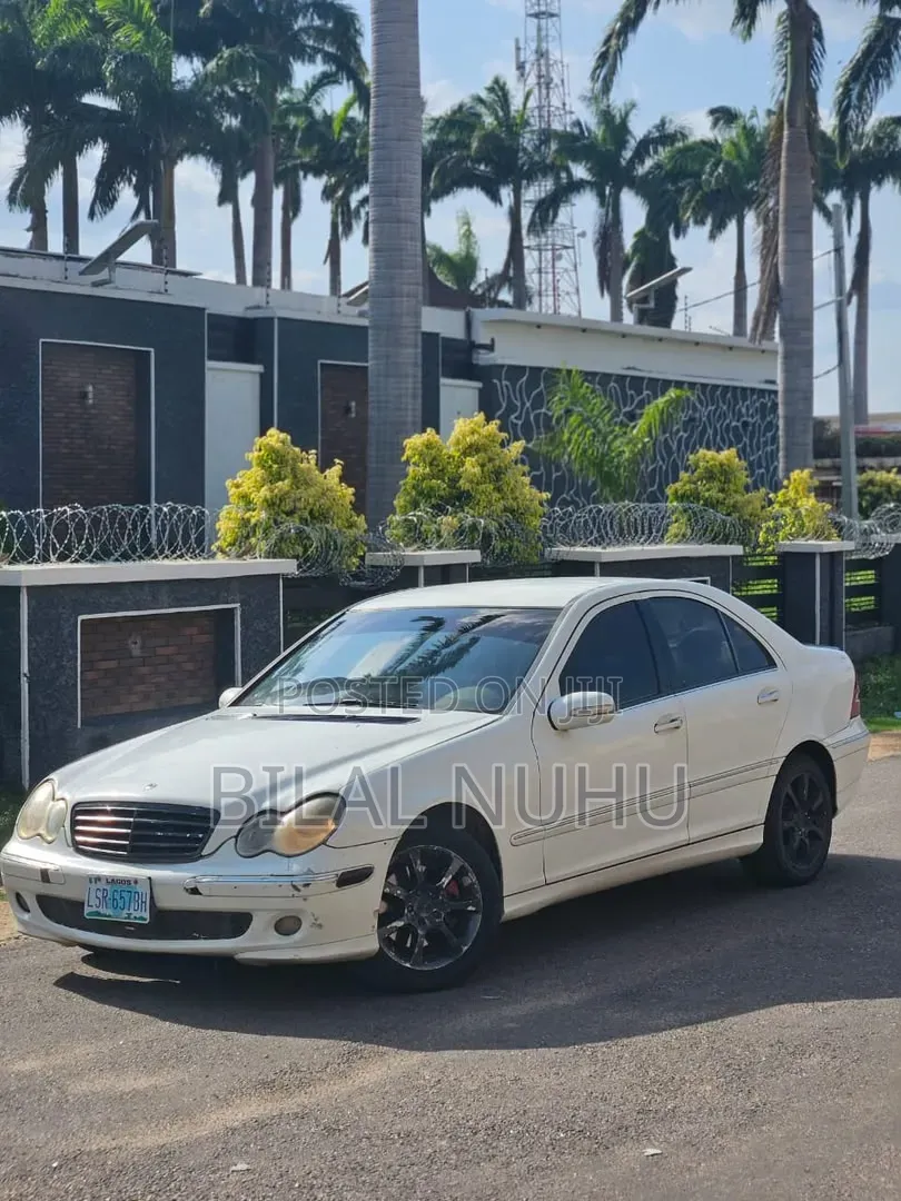 Mercedes-Benz C230 2006 White