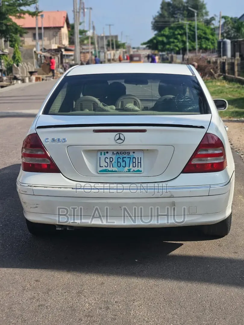 Mercedes-Benz C230 2006 White