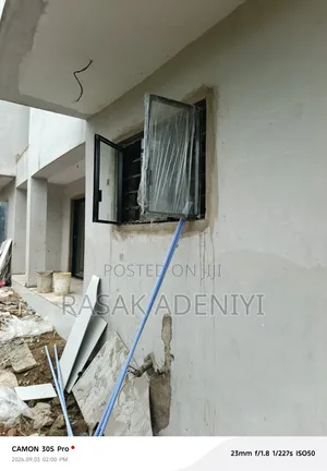 Frameless Window