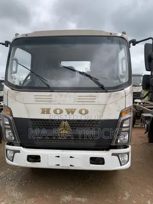 Brand New Howo Cap and Chassis