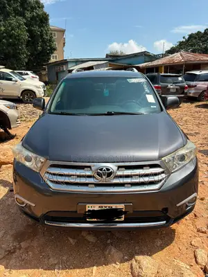 Toyota Highlander 2011 Gray
