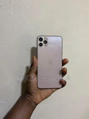 Apple iPhone 11 Pro Max 64 GB Gold