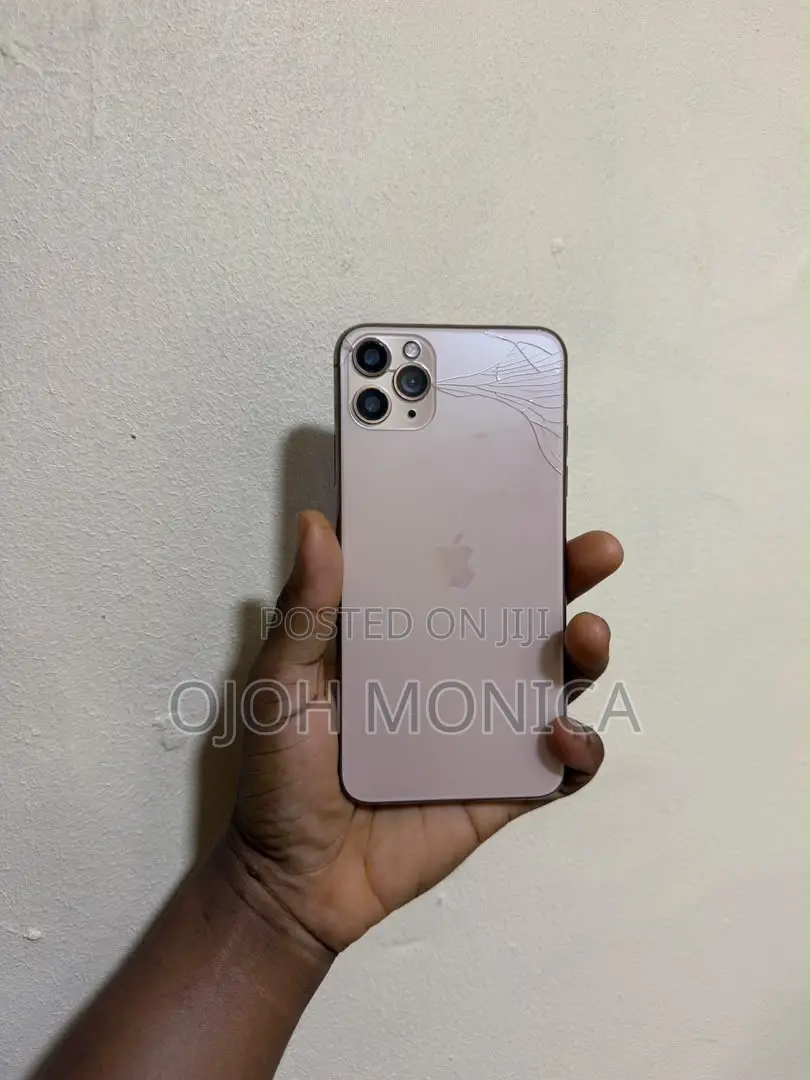 Apple iPhone 11 Pro Max 64 GB Gold