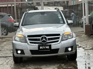 Mercedes-Benz GLK-Class 2010 Brown