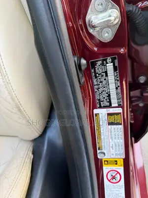 Toyota Avalon XLE 4dr Sedan (3.5L 6cyl 6A) 2015 Red