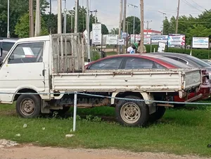 Mazda 1000 2004 White