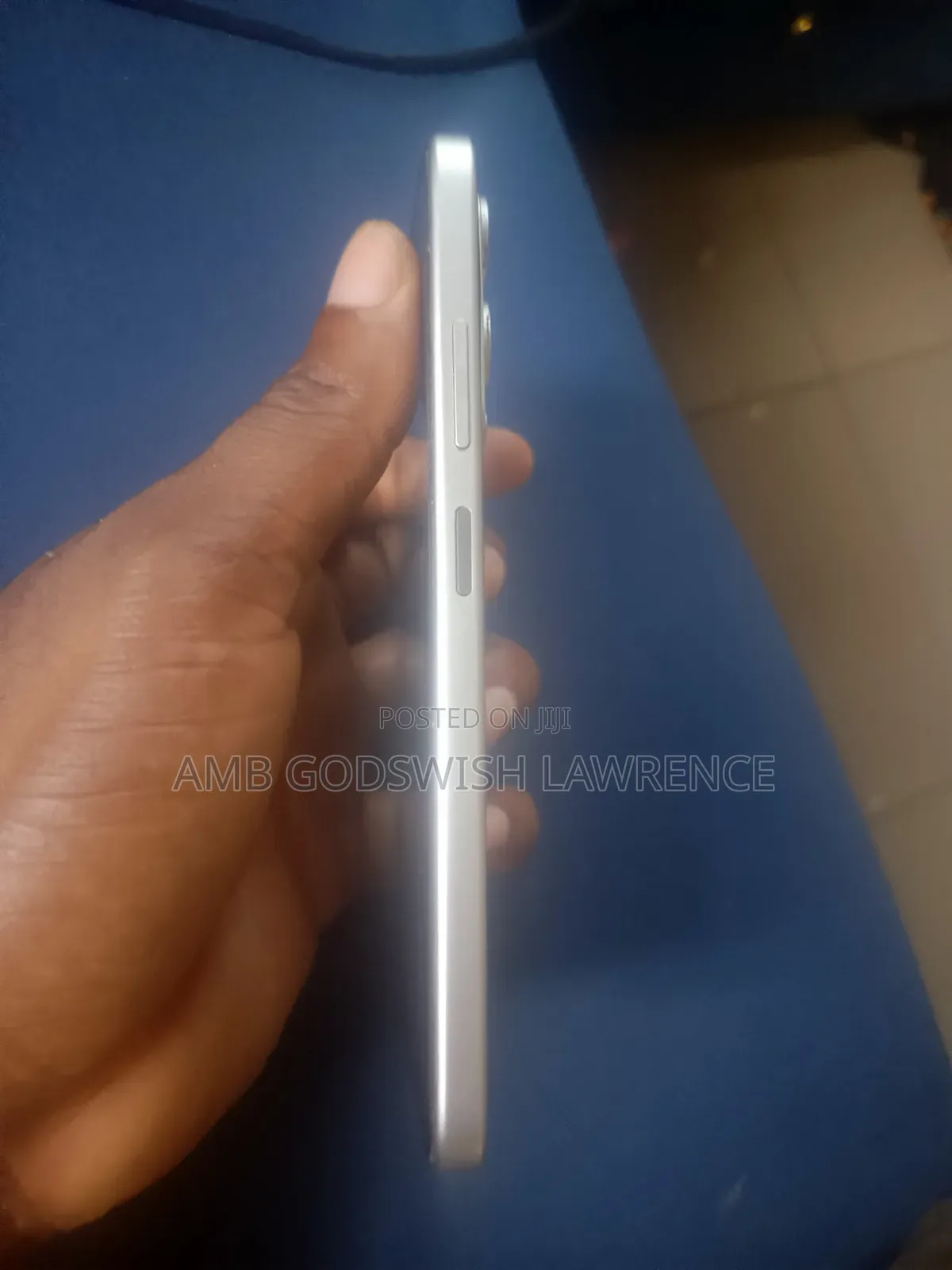 Itel City 200 128 GB Silver