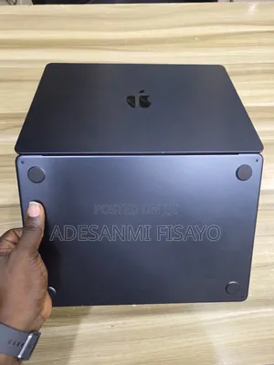 Laptop Apple MacBook Air 2024 M3 8GB Apple M3 SSD 256GB