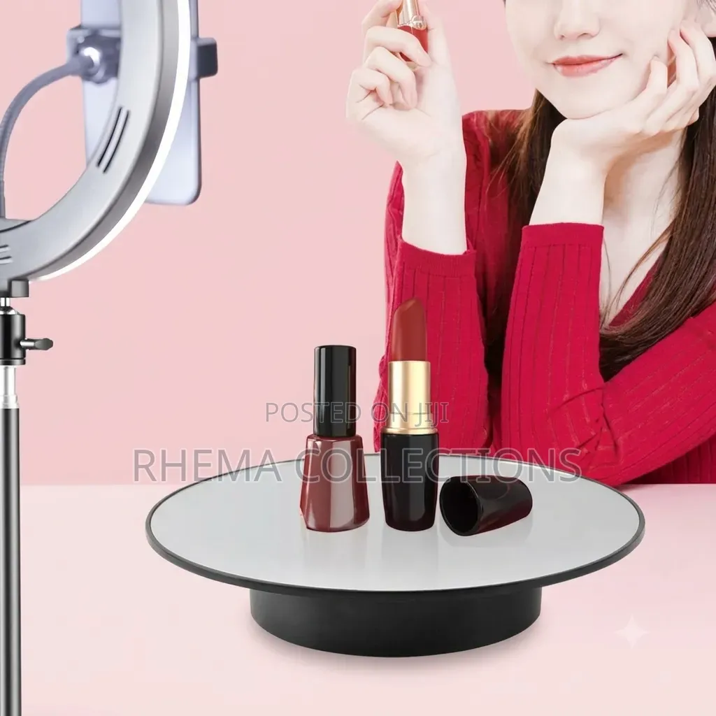 360 Degree Display Table
